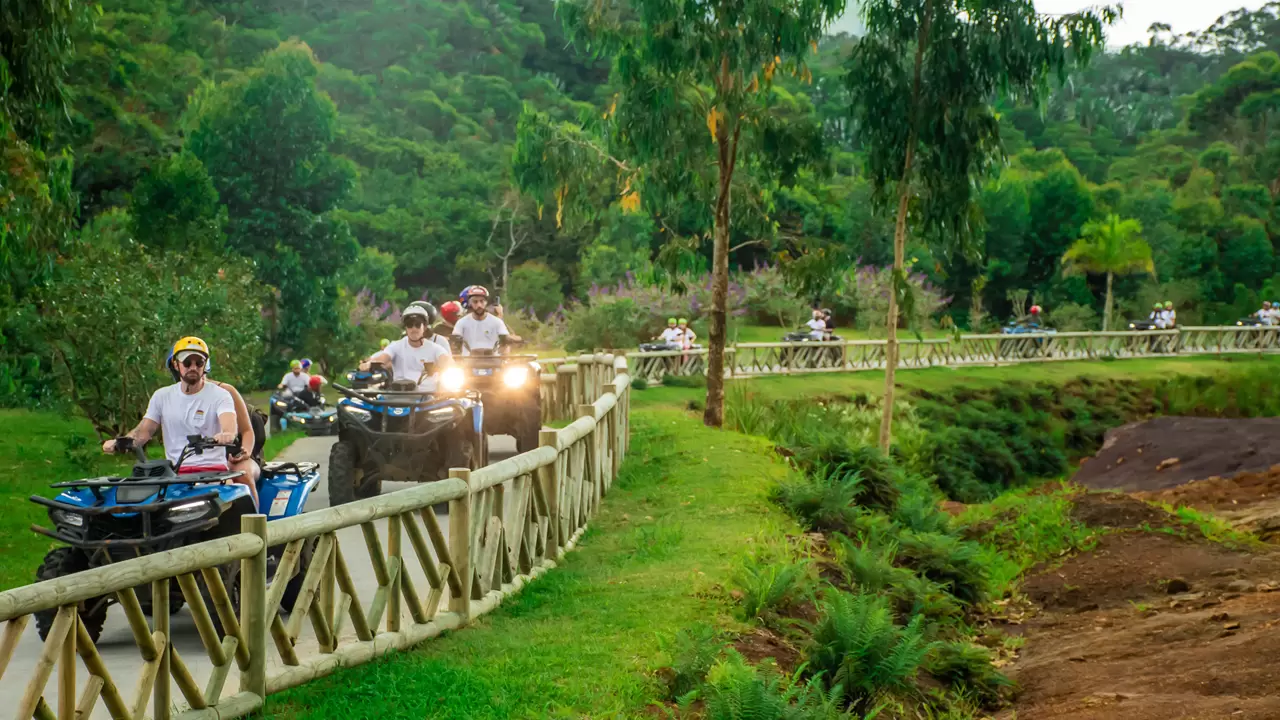 La-Vallee-des-Couleurs-Nature-Park-Quad4