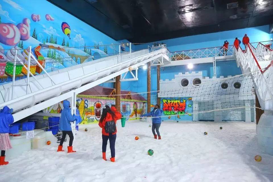 snow-world-hyderabad-entry-ticket-cost